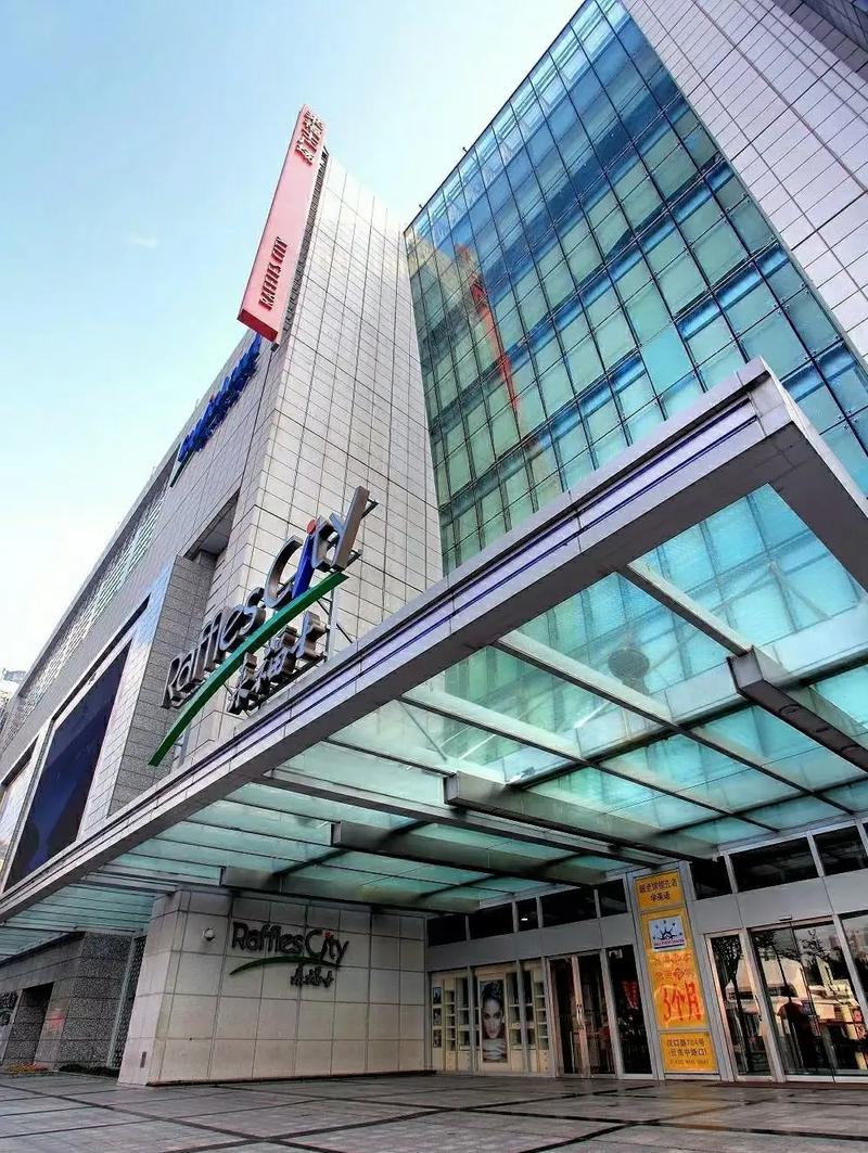 来福士广场地铁口上盖写字楼出租.