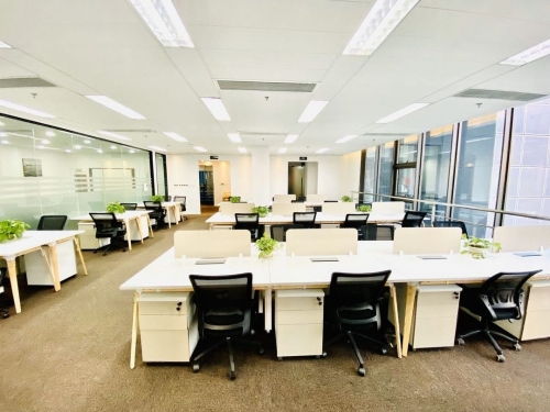 通州北关世界侨商中心 精装修带家具写字楼出租，优质办公空间选择